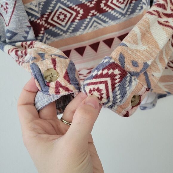 C&C California Tribal Button Down Red/Blue/ - Picture 3 of 7
